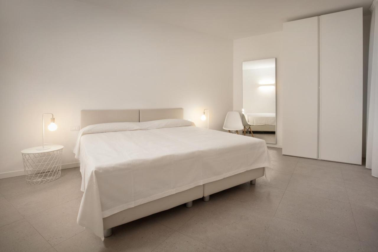 Apartment Azzurro Torri Del Benaco Εξωτερικό φωτογραφία